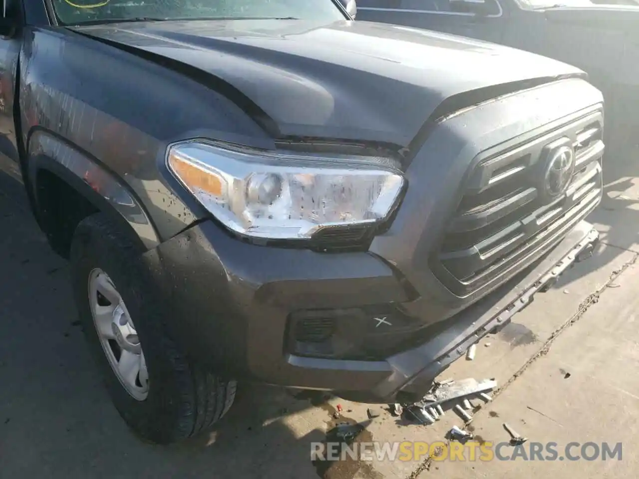 9 Photograph of a damaged car 3TMCZ5AN2KM216359 TOYOTA TACOMA 2019