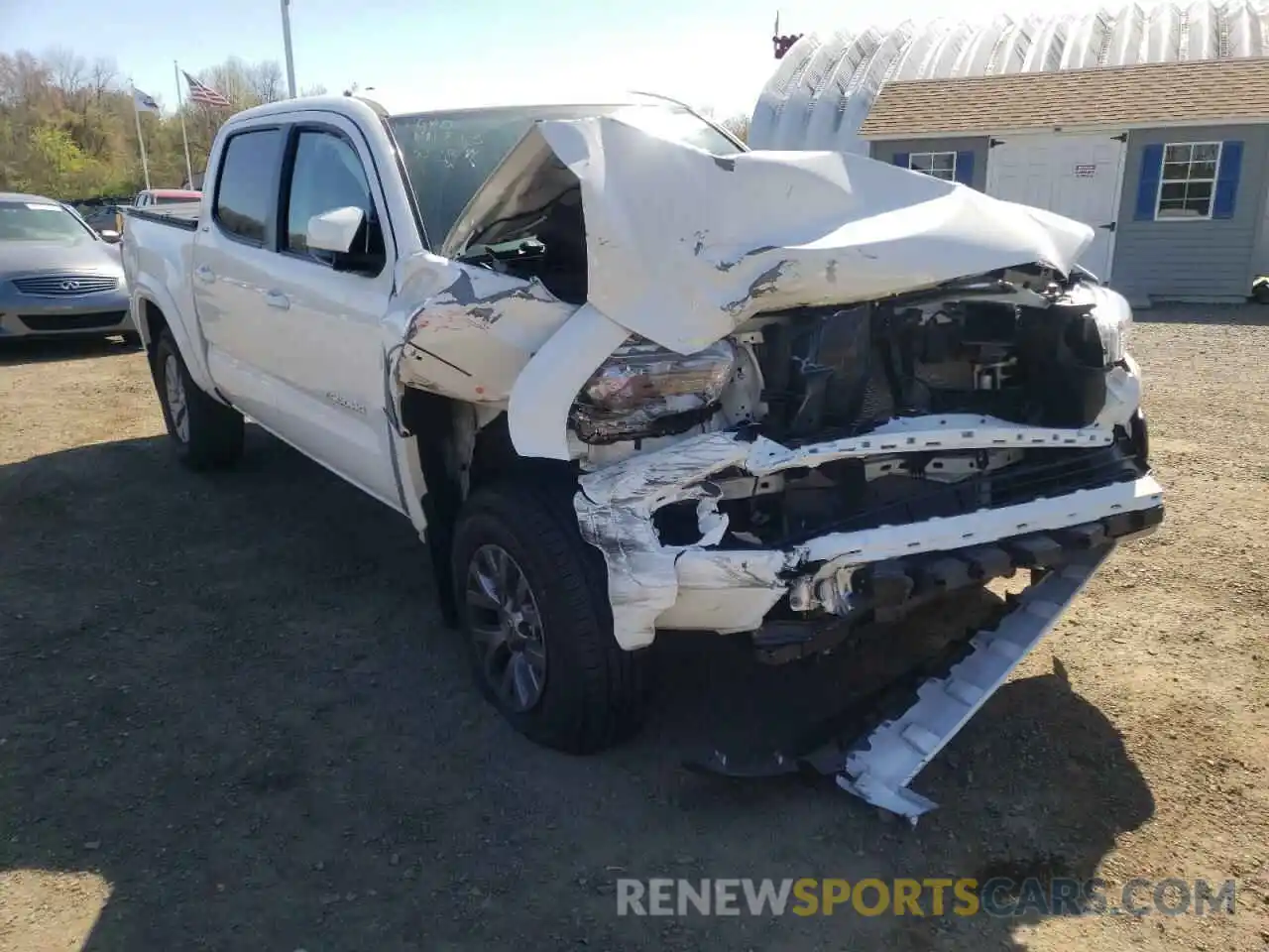 1 Photograph of a damaged car 3TMCZ5AN2KM218354 TOYOTA TACOMA 2019