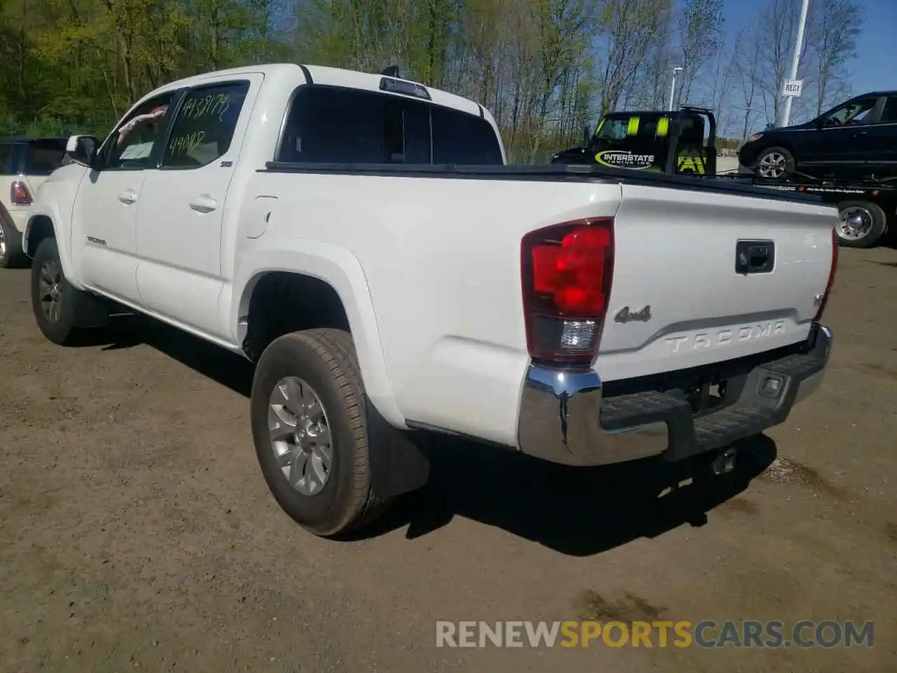 3 Photograph of a damaged car 3TMCZ5AN2KM218354 TOYOTA TACOMA 2019