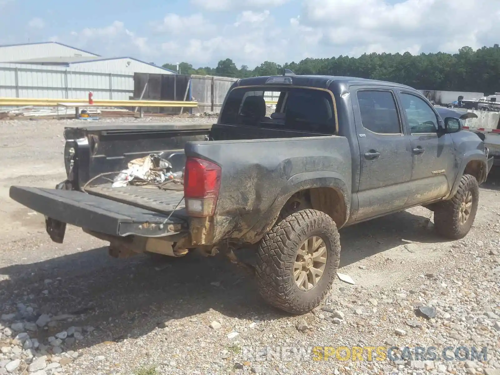 4 Photograph of a damaged car 3TMCZ5AN2KM220251 TOYOTA TACOMA 2019