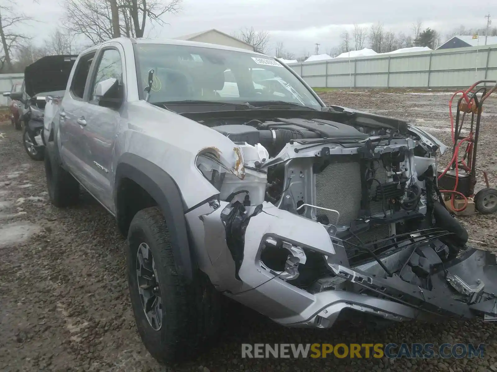 1 Photograph of a damaged car 3TMCZ5AN2KM220881 TOYOTA TACOMA 2019