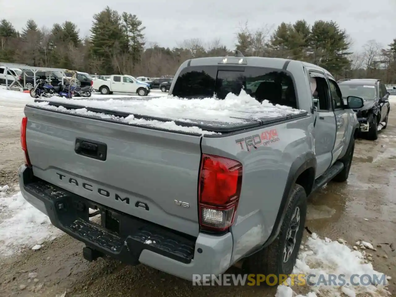 4 Photograph of a damaged car 3TMCZ5AN2KM220928 TOYOTA TACOMA 2019