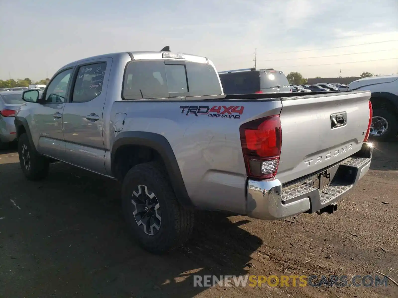 3 Photograph of a damaged car 3TMCZ5AN2KM221271 TOYOTA TACOMA 2019