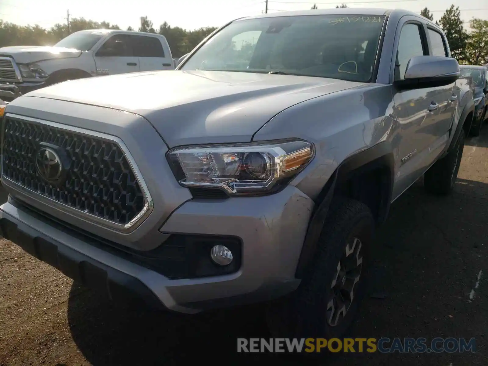 9 Photograph of a damaged car 3TMCZ5AN2KM221271 TOYOTA TACOMA 2019