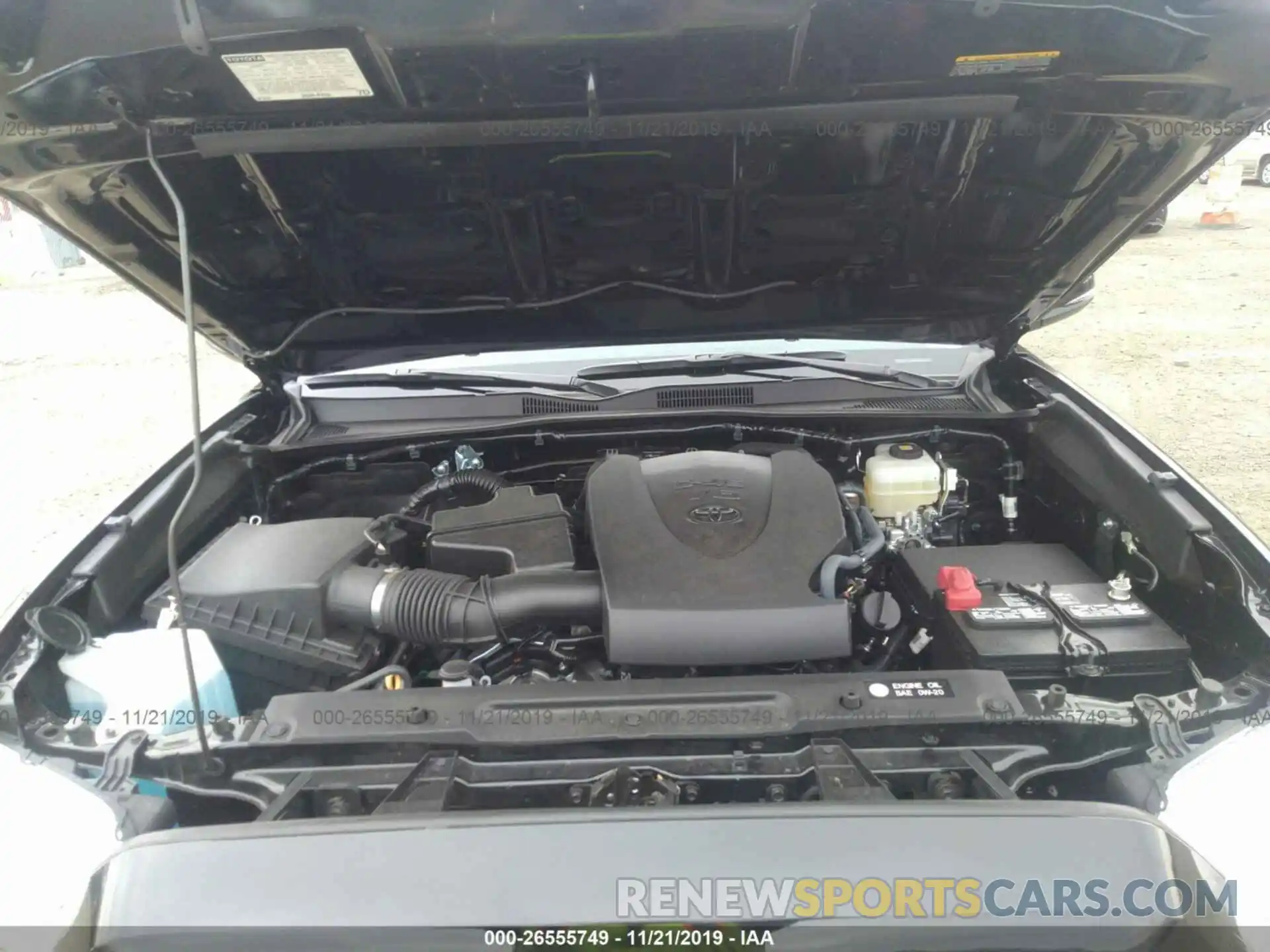 10 Photograph of a damaged car 3TMCZ5AN2KM221898 TOYOTA TACOMA 2019