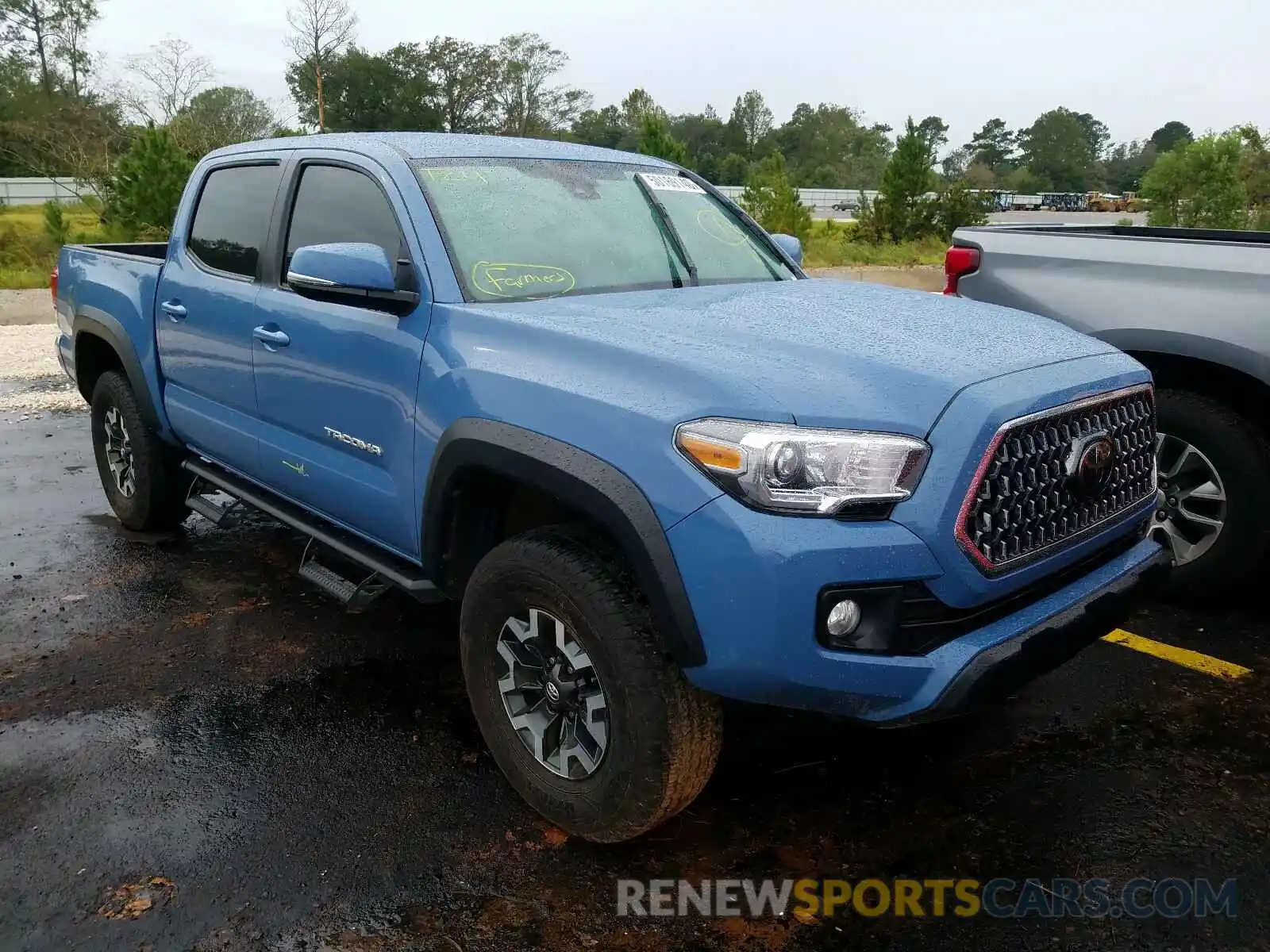 1 Photograph of a damaged car 3TMCZ5AN2KM224946 TOYOTA TACOMA 2019