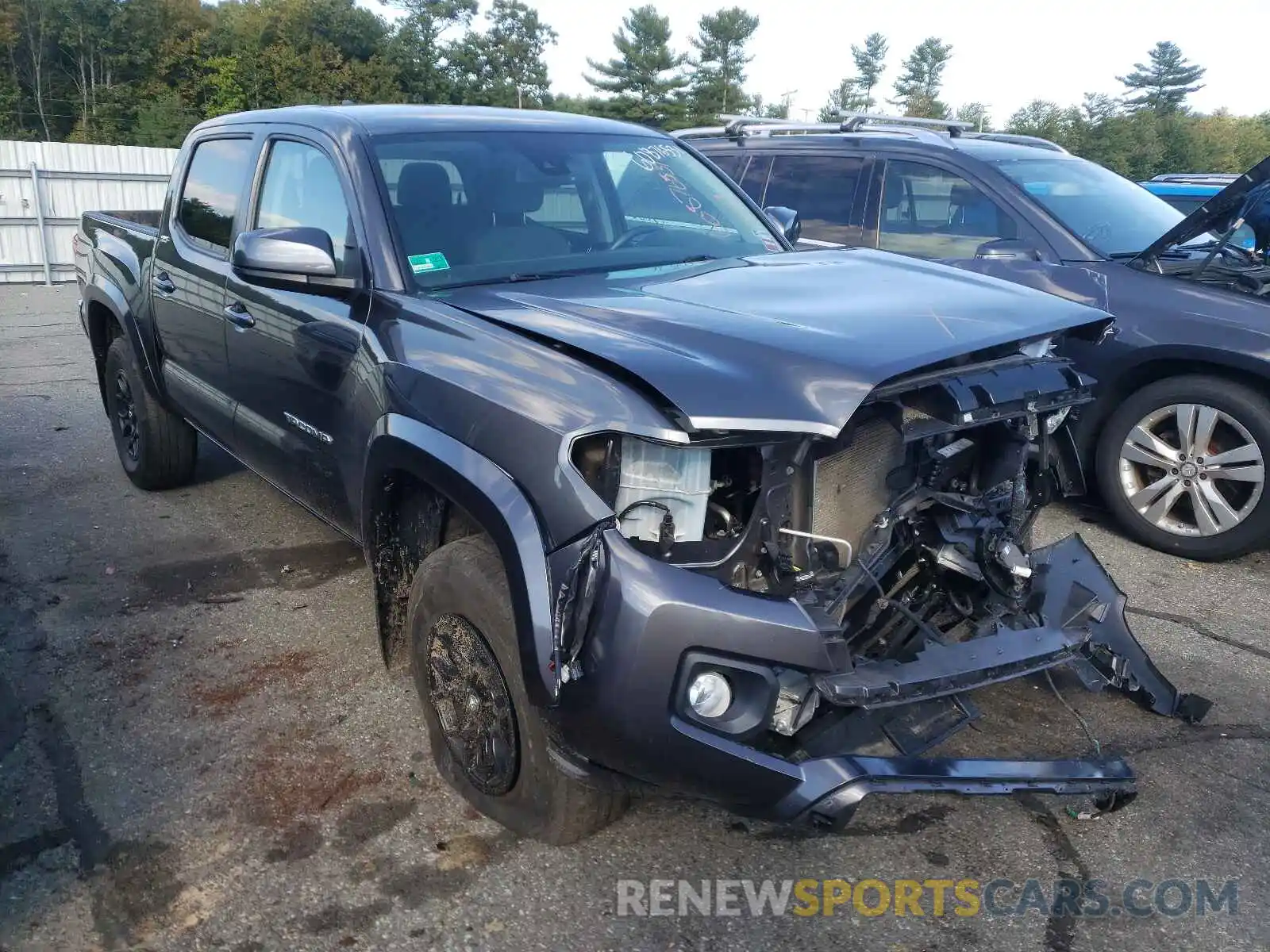 1 Photograph of a damaged car 3TMCZ5AN2KM230312 TOYOTA TACOMA 2019