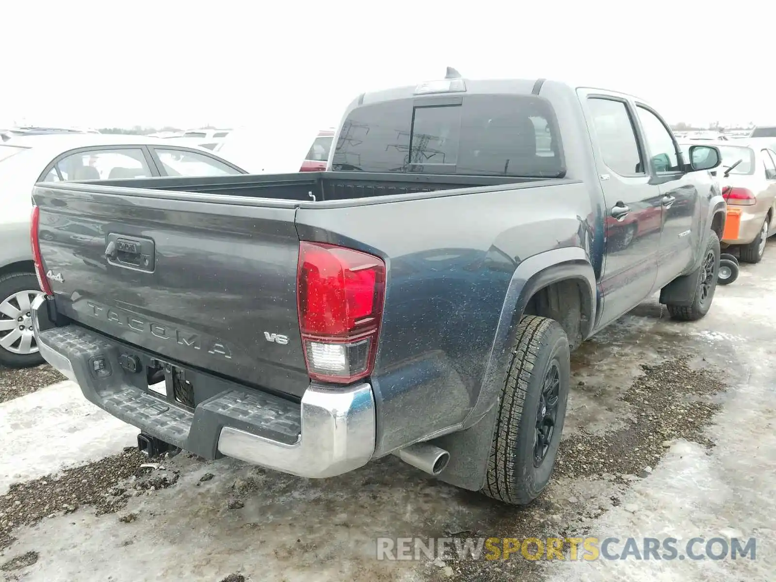 4 Photograph of a damaged car 3TMCZ5AN2KM232383 TOYOTA TACOMA 2019