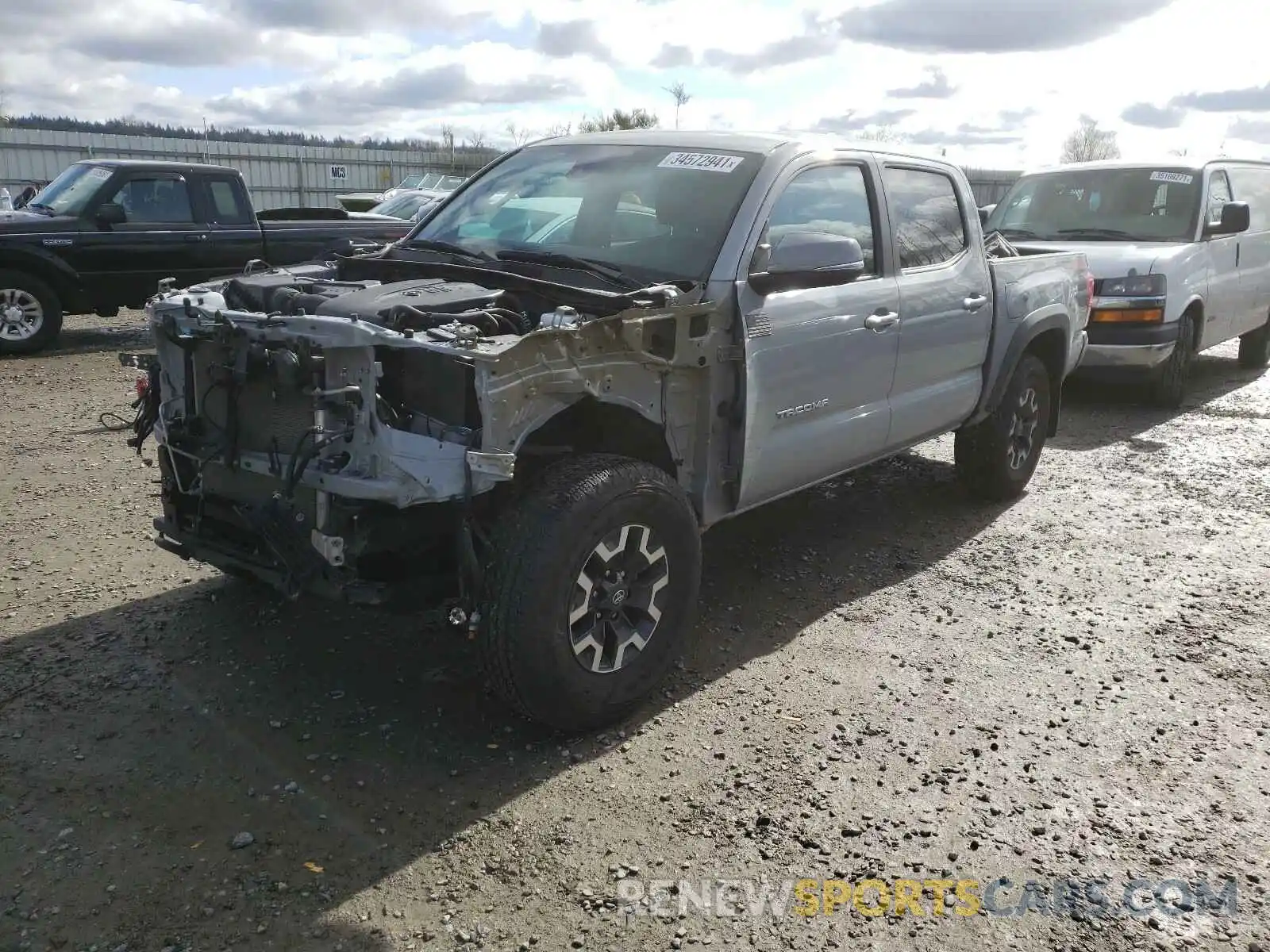 2 Photograph of a damaged car 3TMCZ5AN2KM237213 TOYOTA TACOMA 2019