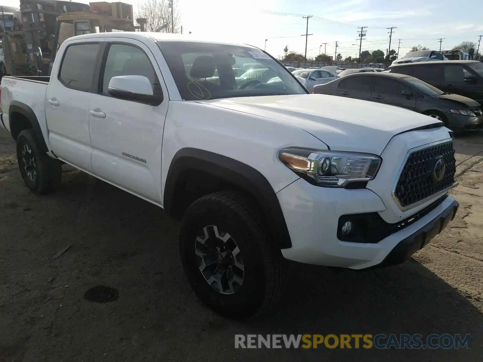 1 Photograph of a damaged car 3TMCZ5AN2KM237566 TOYOTA TACOMA 2019