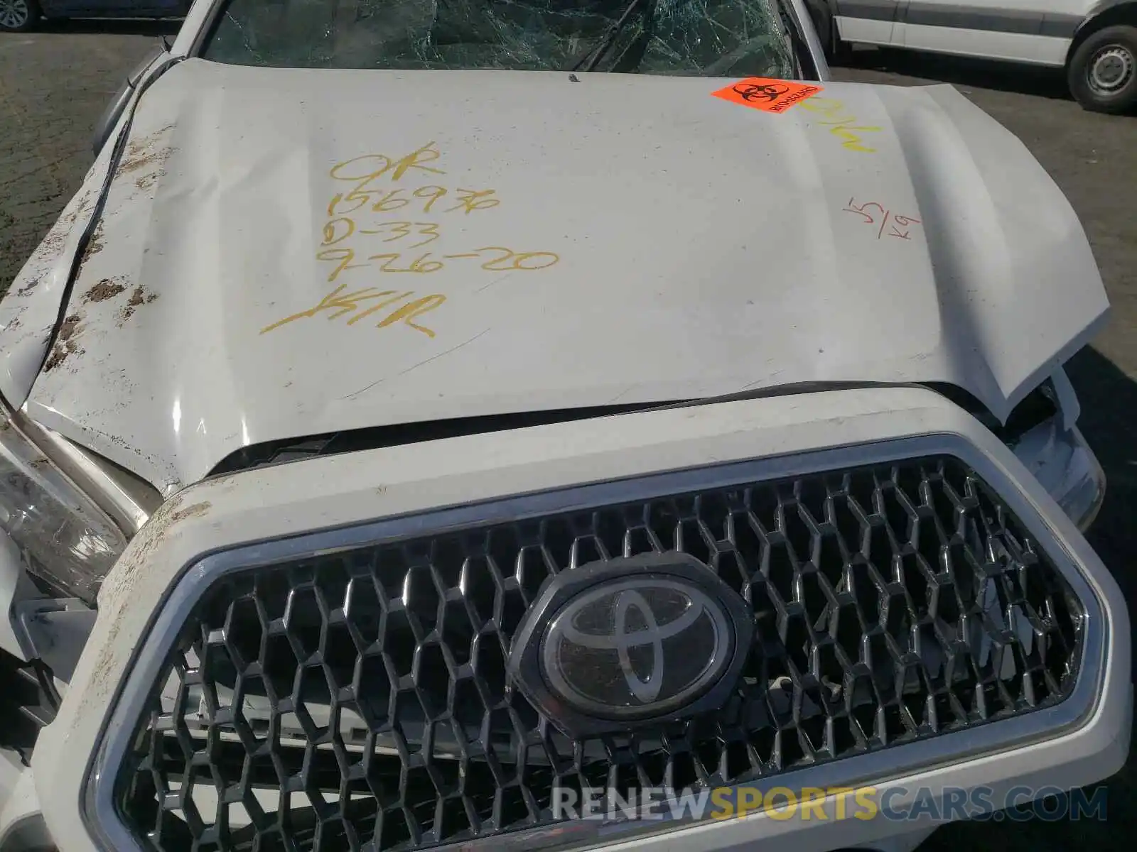 7 Photograph of a damaged car 3TMCZ5AN2KM239642 TOYOTA TACOMA 2019