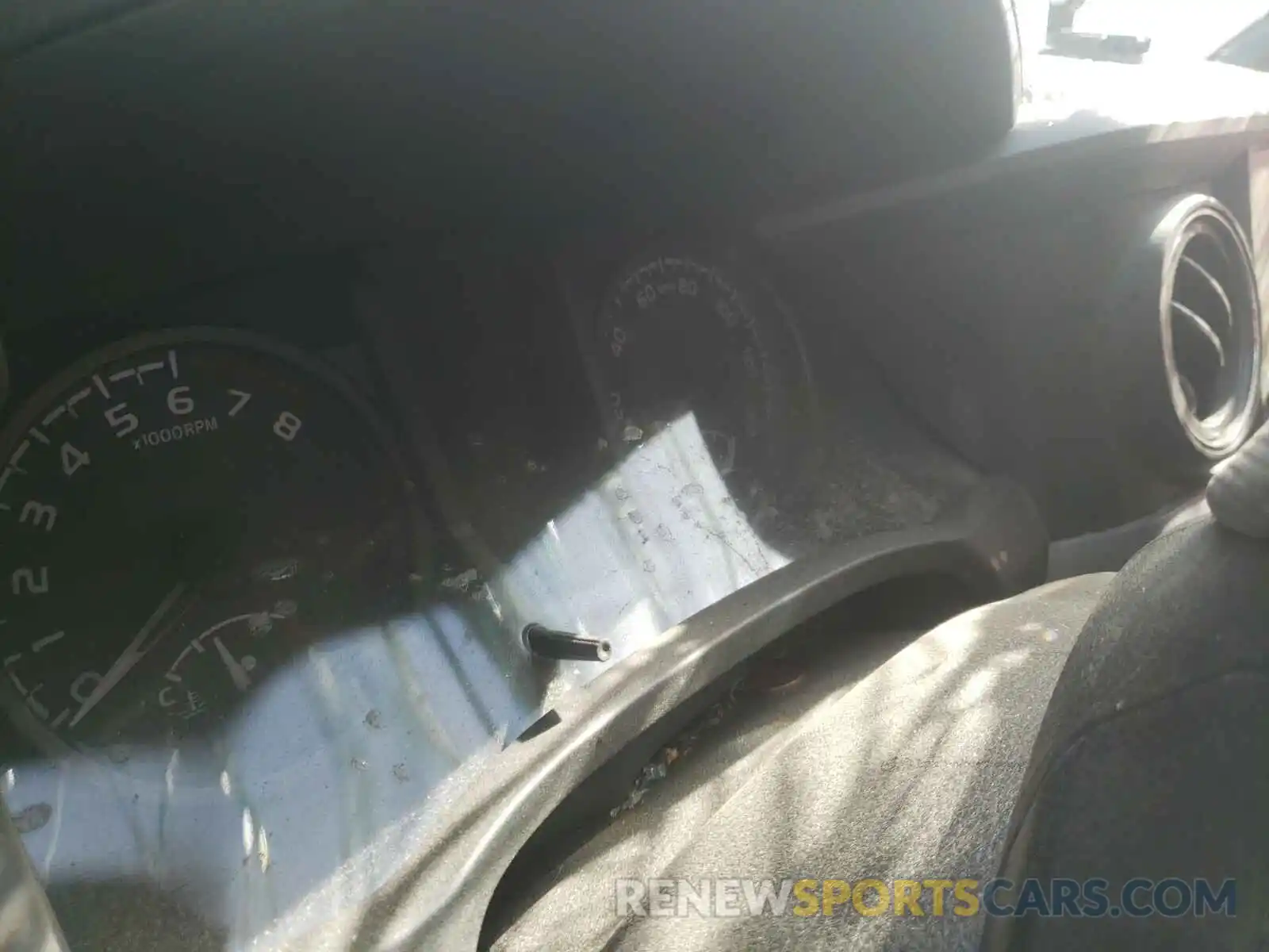 8 Photograph of a damaged car 3TMCZ5AN2KM239642 TOYOTA TACOMA 2019