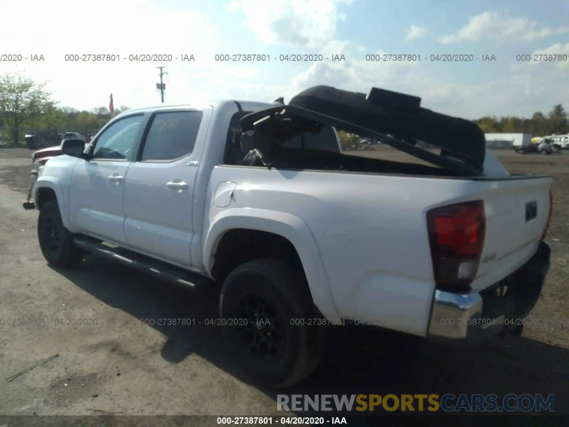 3 Photograph of a damaged car 3TMCZ5AN2KM239883 TOYOTA TACOMA 2019