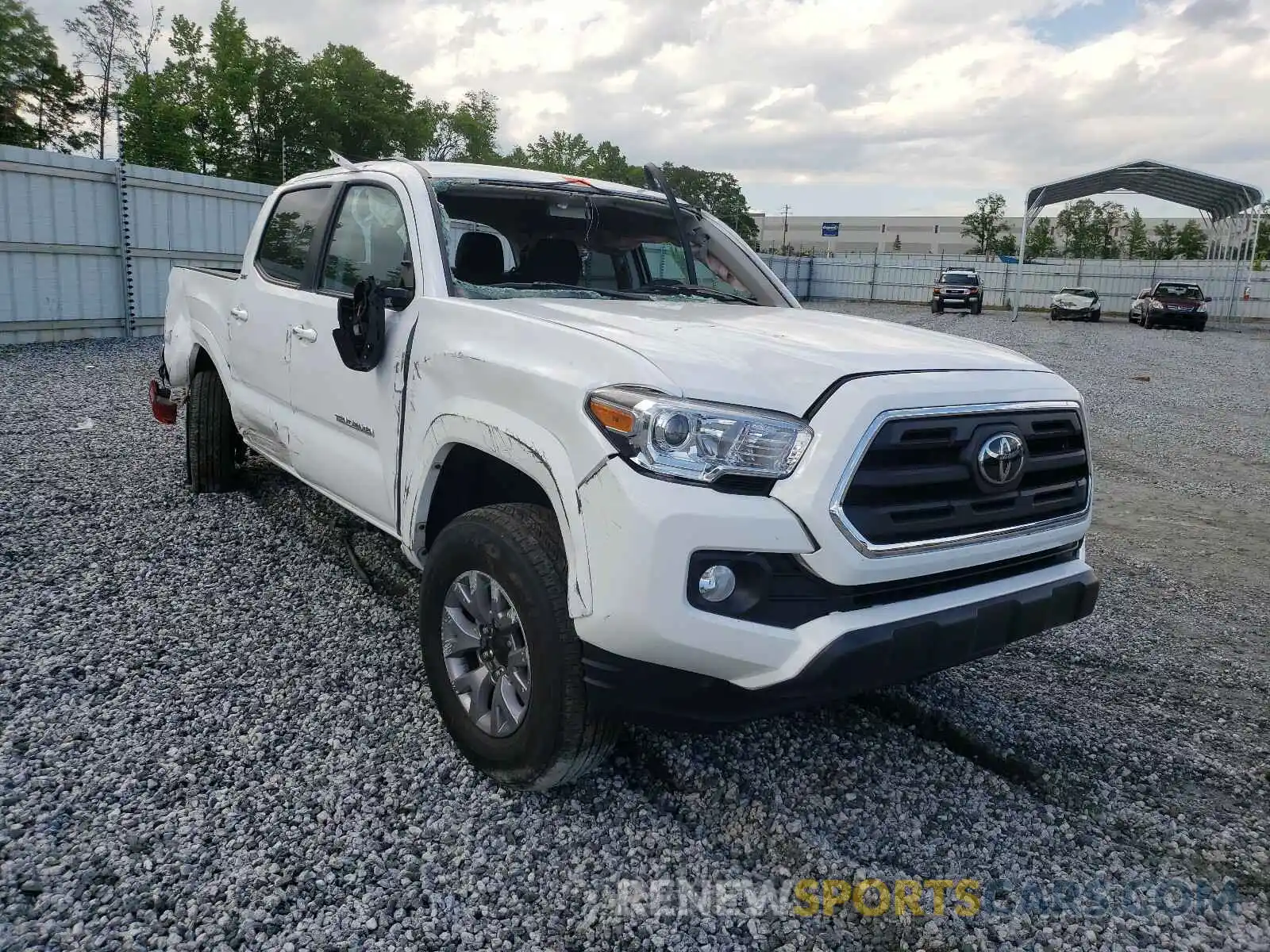 1 Photograph of a damaged car 3TMCZ5AN2KM240046 TOYOTA TACOMA 2019