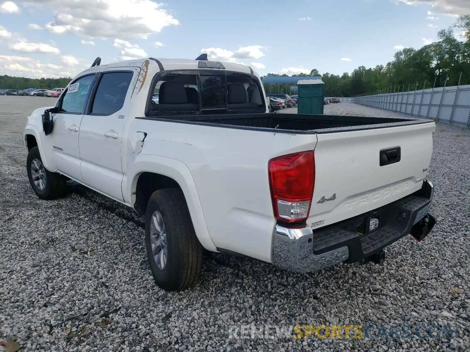 3 Photograph of a damaged car 3TMCZ5AN2KM240046 TOYOTA TACOMA 2019