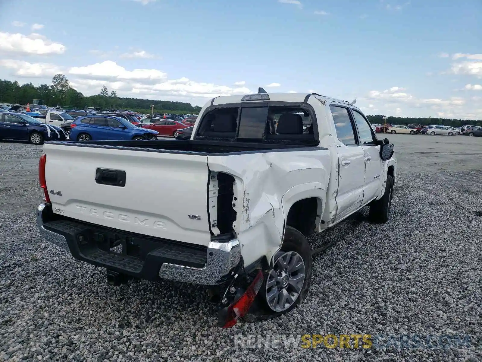 4 Photograph of a damaged car 3TMCZ5AN2KM240046 TOYOTA TACOMA 2019