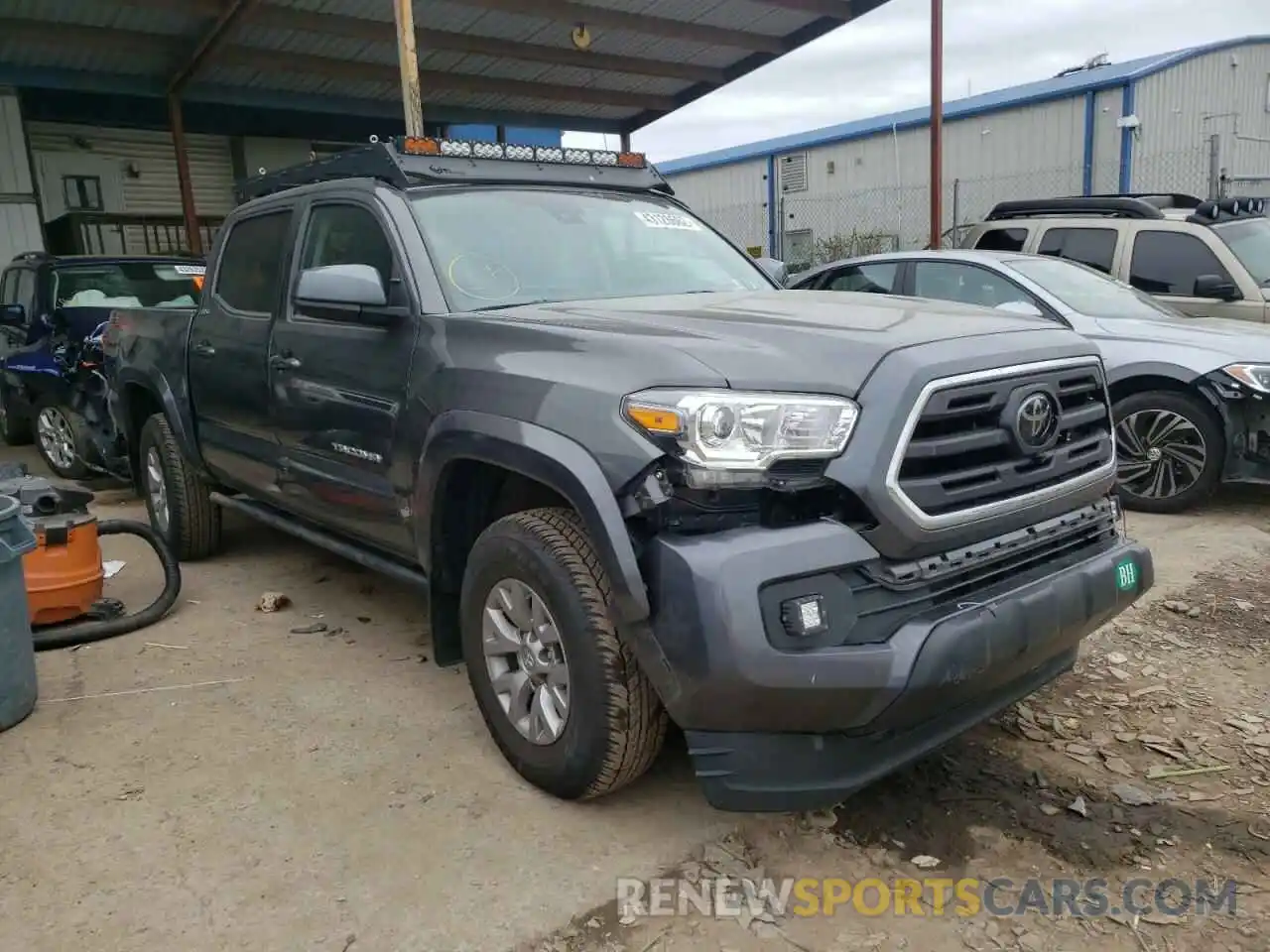 1 Photograph of a damaged car 3TMCZ5AN2KM243769 TOYOTA TACOMA 2019