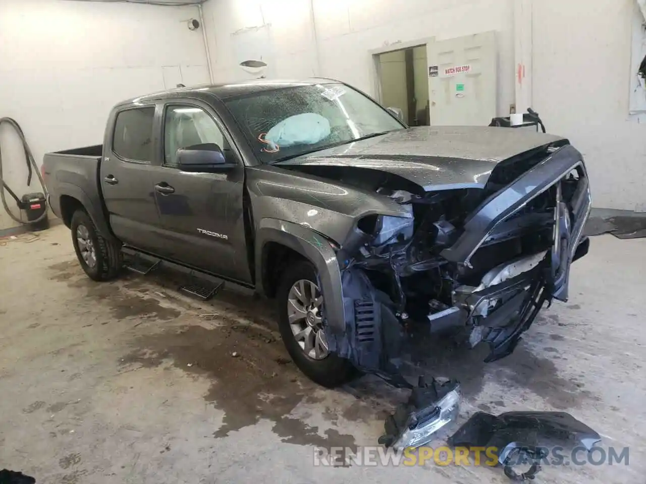 1 Photograph of a damaged car 3TMCZ5AN2KM244176 TOYOTA TACOMA 2019