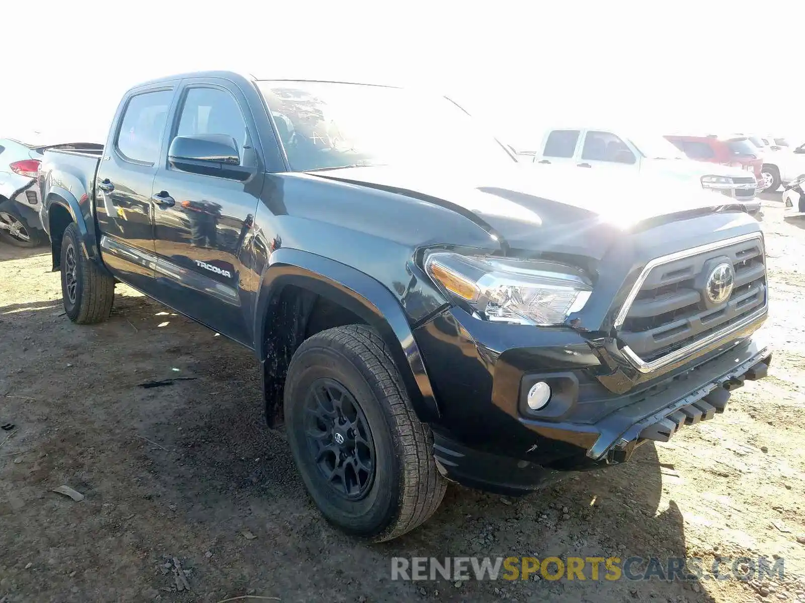 1 Photograph of a damaged car 3TMCZ5AN2KM249118 TOYOTA TACOMA 2019