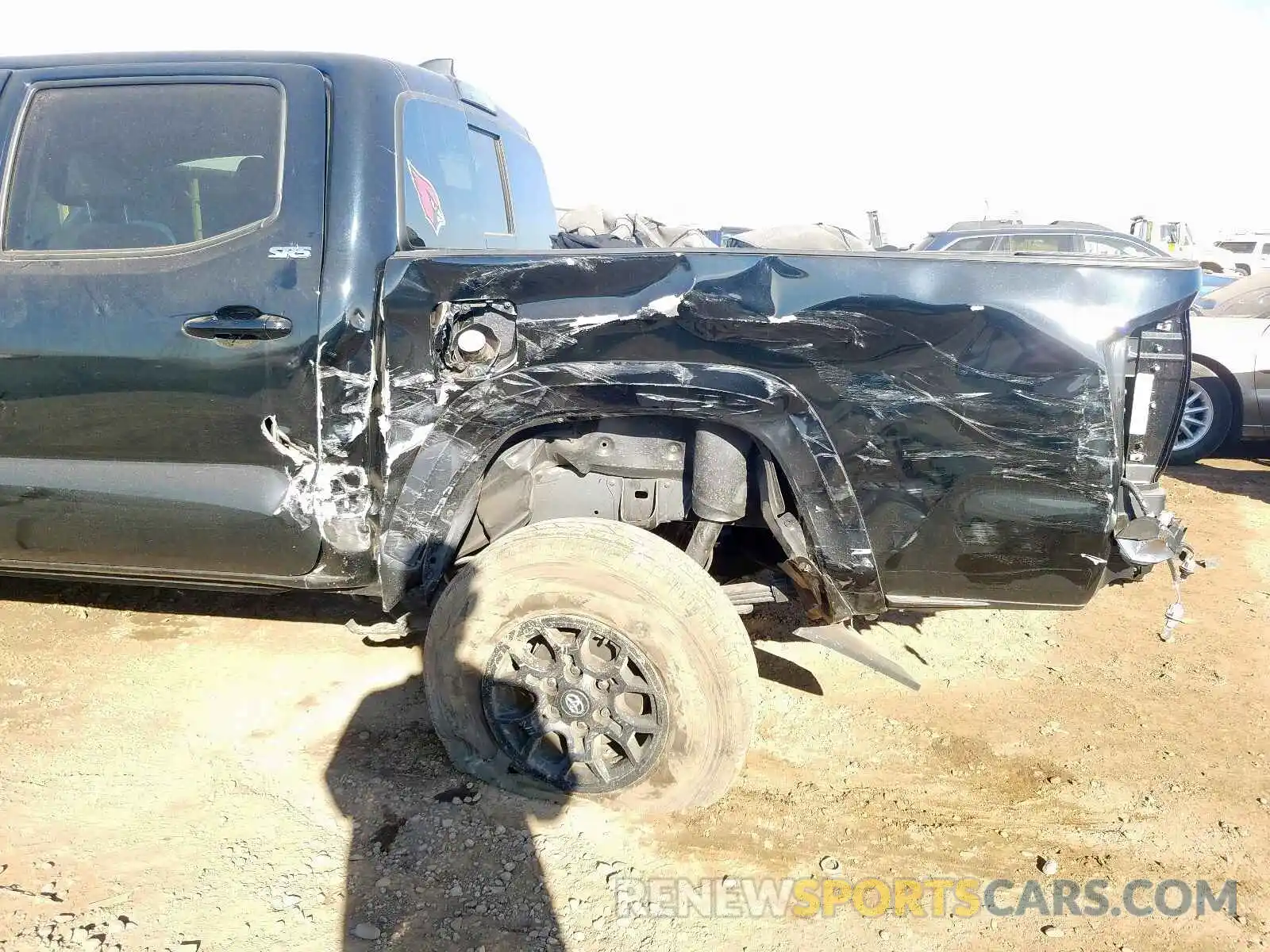 9 Photograph of a damaged car 3TMCZ5AN2KM249118 TOYOTA TACOMA 2019