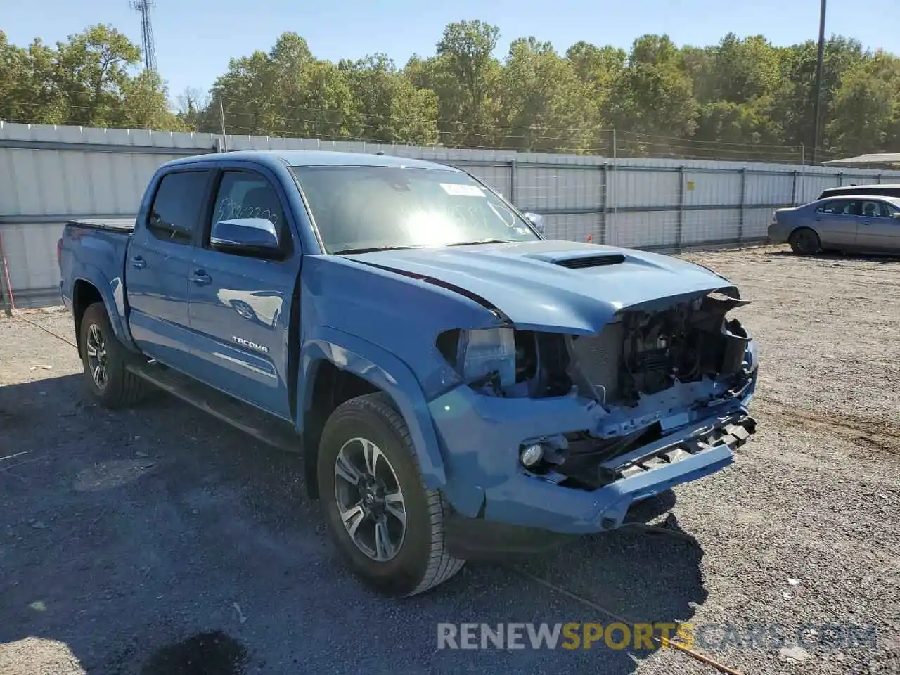 1 Photograph of a damaged car 3TMCZ5AN2KM250138 TOYOTA TACOMA 2019