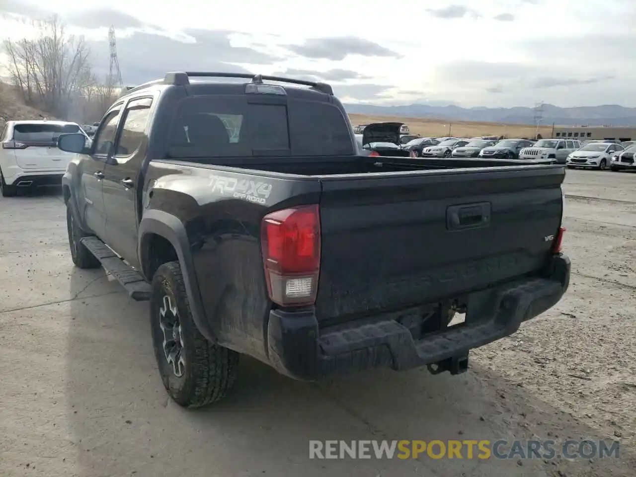 3 Photograph of a damaged car 3TMCZ5AN2KM253217 TOYOTA TACOMA 2019