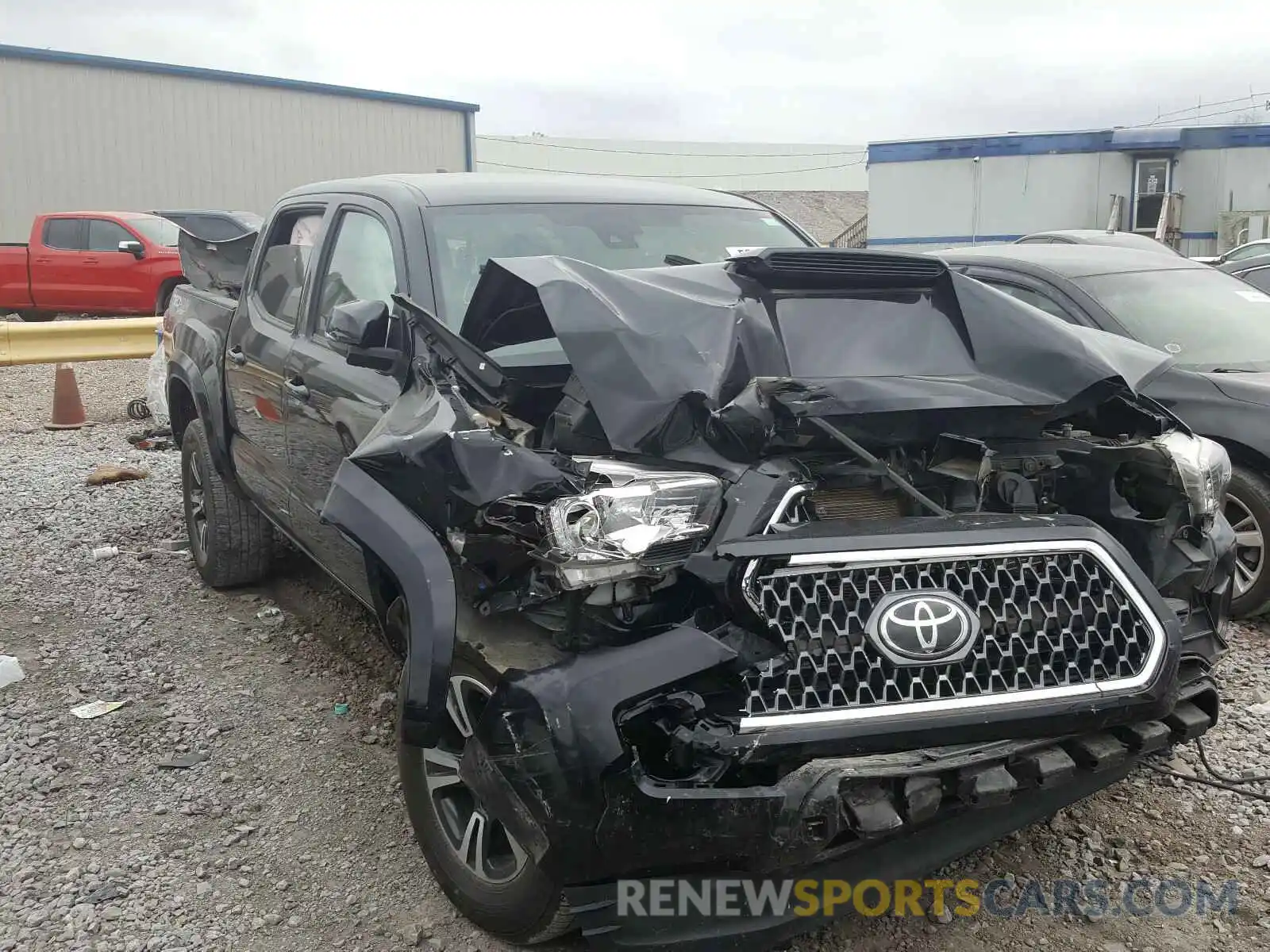 1 Photograph of a damaged car 3TMCZ5AN2KM254268 TOYOTA TACOMA 2019