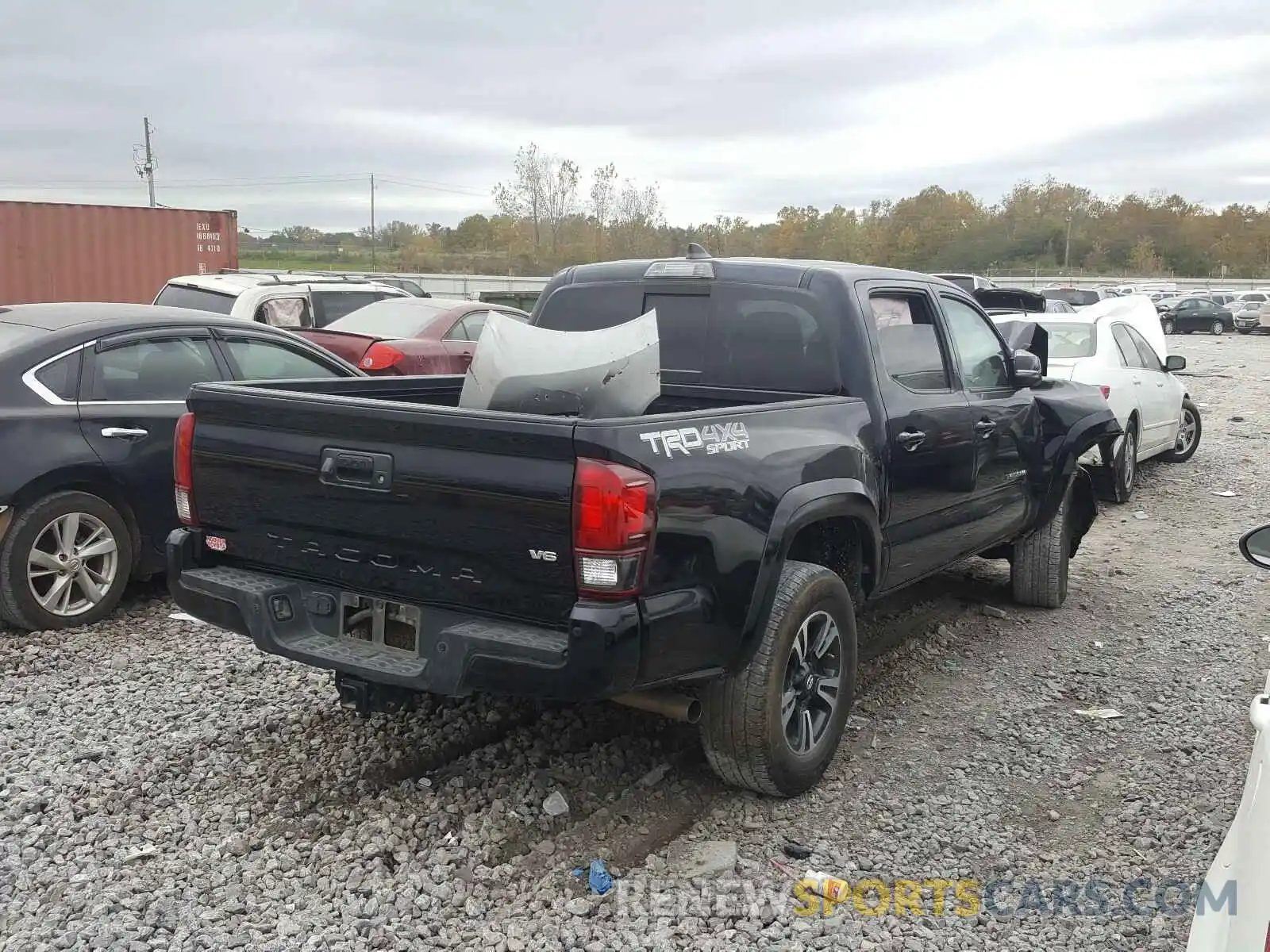 4 Photograph of a damaged car 3TMCZ5AN2KM254268 TOYOTA TACOMA 2019