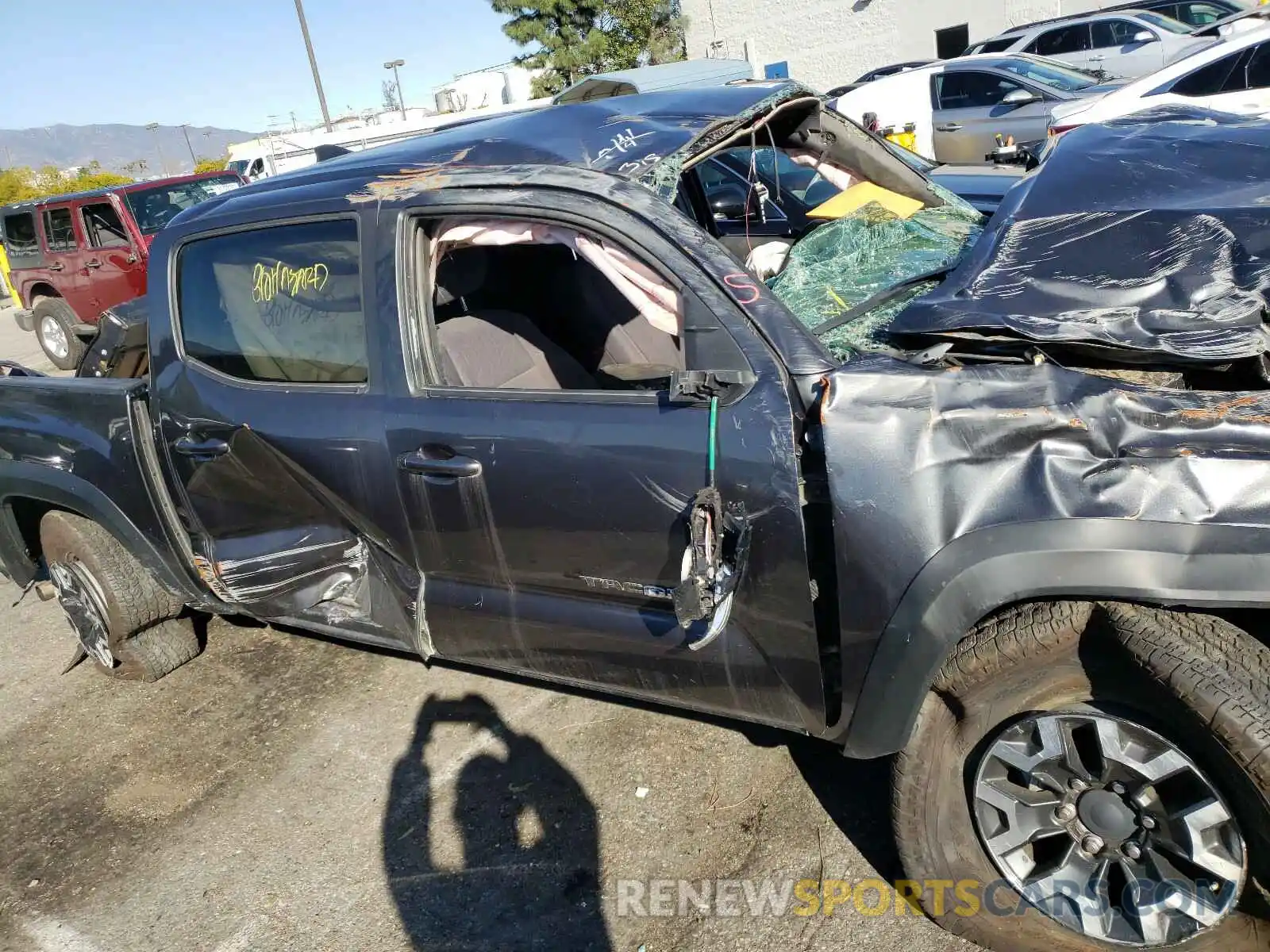 9 Photograph of a damaged car 3TMCZ5AN2KM257199 TOYOTA TACOMA 2019