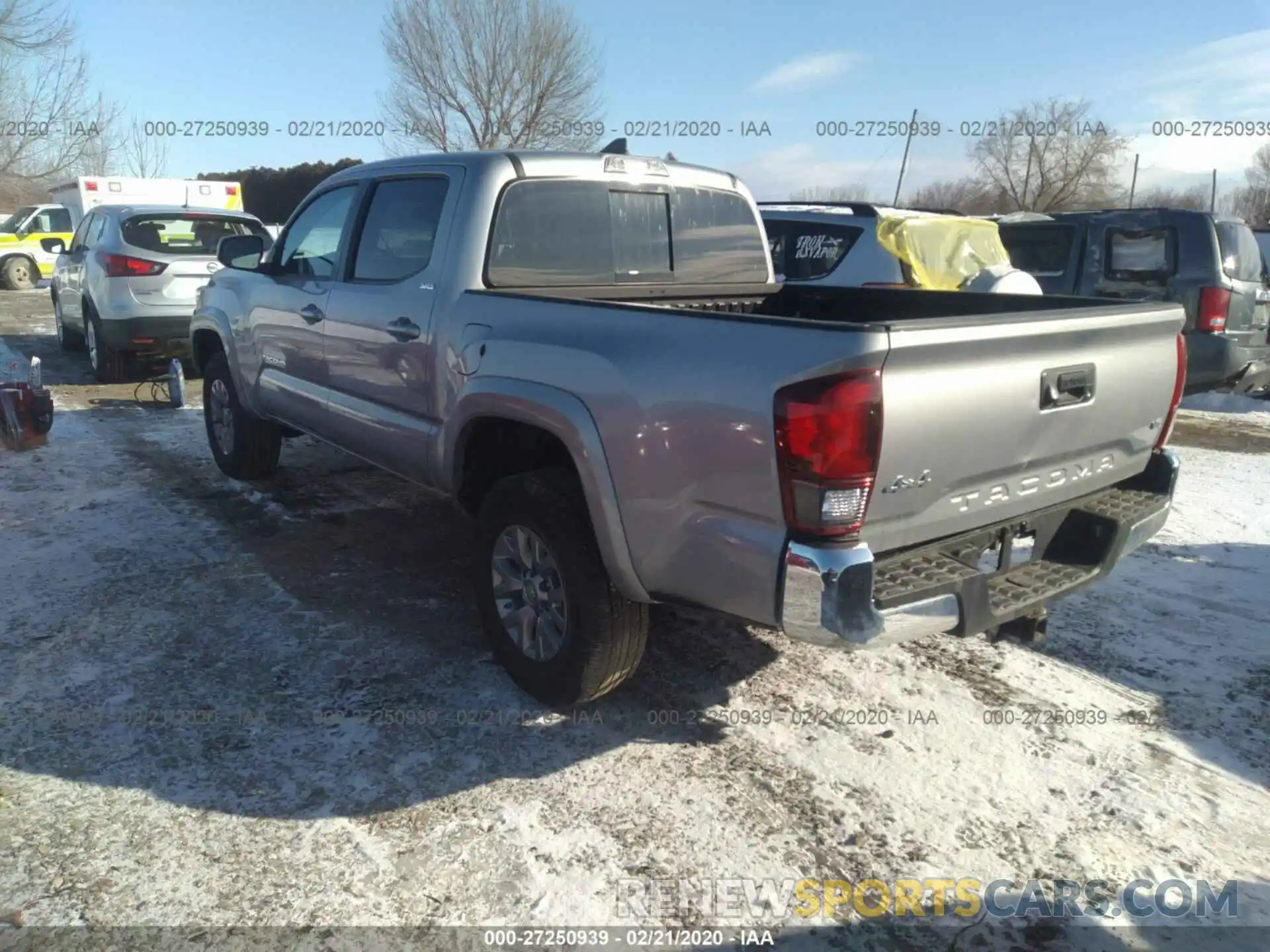 3 Photograph of a damaged car 3TMCZ5AN2KM259812 TOYOTA TACOMA 2019