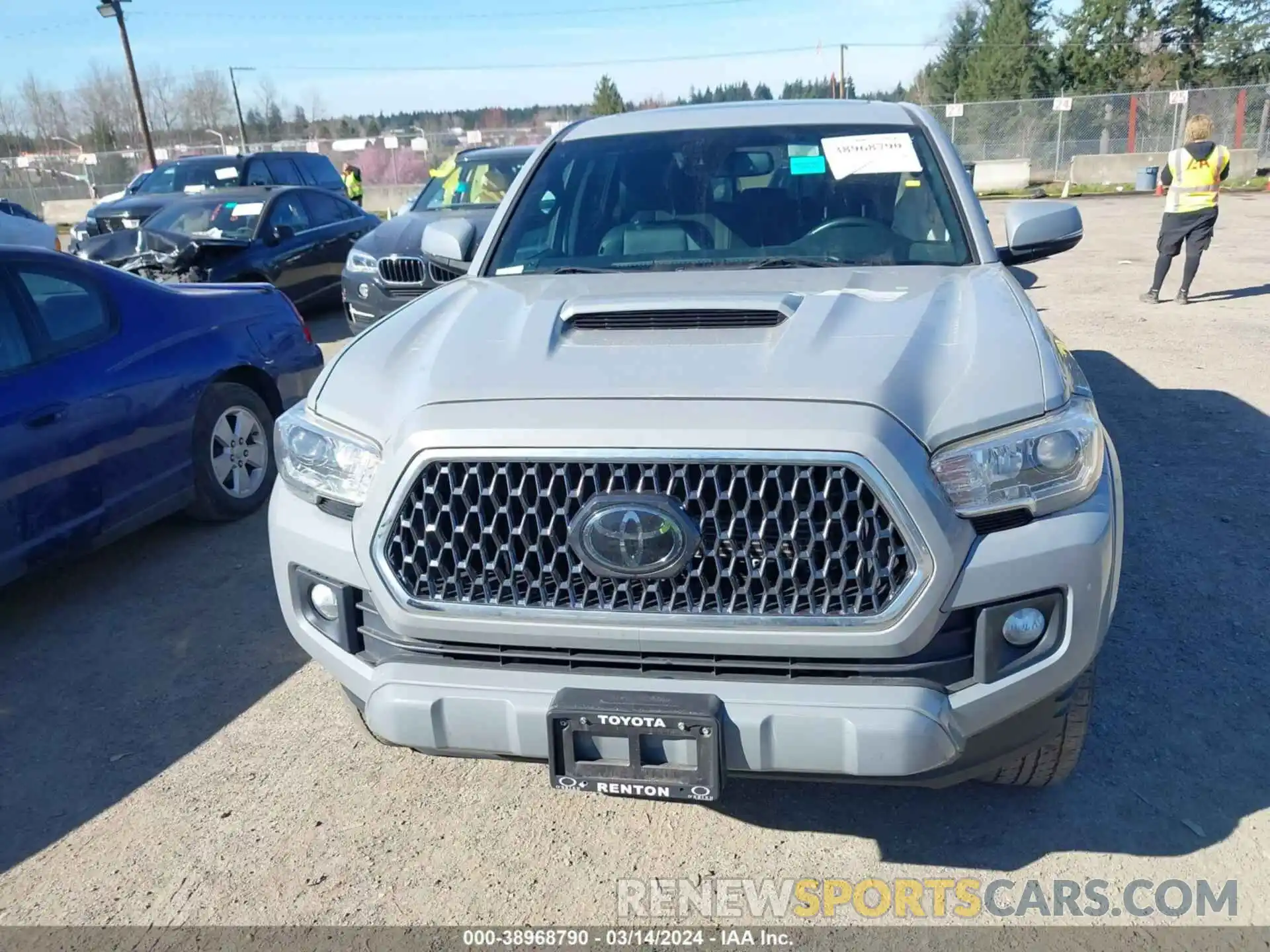 12 Photograph of a damaged car 3TMCZ5AN2KM267490 TOYOTA TACOMA 2019