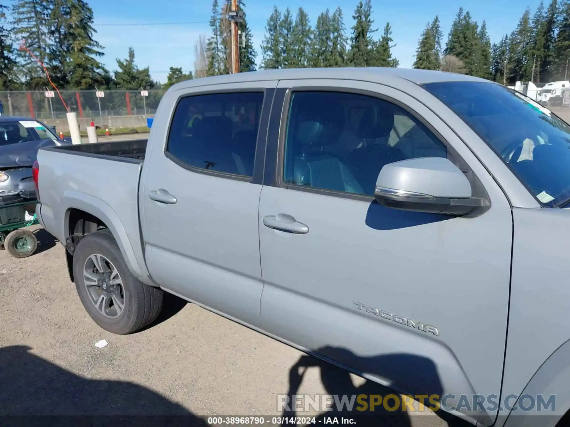 13 Photograph of a damaged car 3TMCZ5AN2KM267490 TOYOTA TACOMA 2019