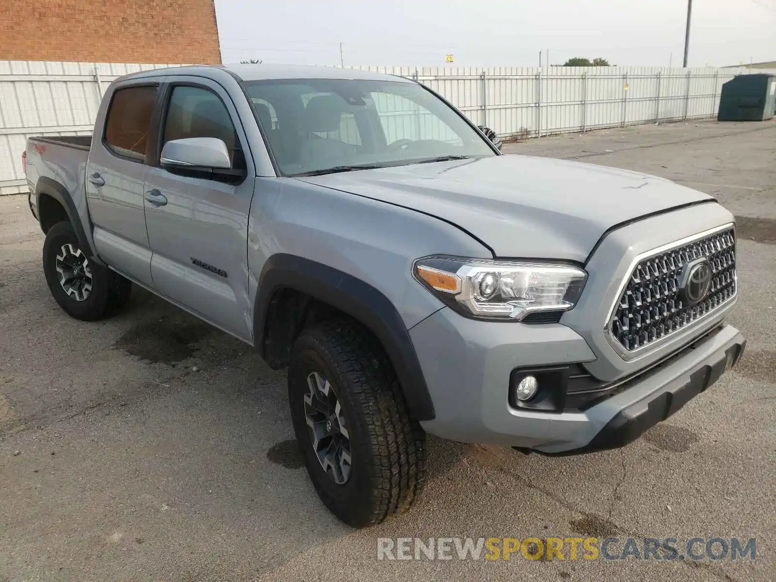 1 Photograph of a damaged car 3TMCZ5AN2KM268056 TOYOTA TACOMA 2019