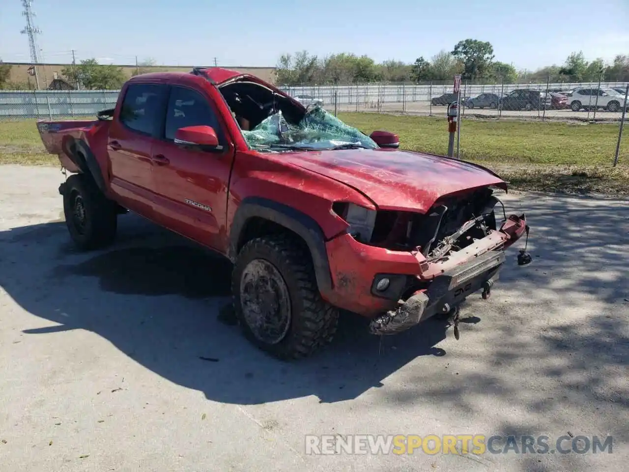 1 Photograph of a damaged car 3TMCZ5AN2KM270728 TOYOTA TACOMA 2019