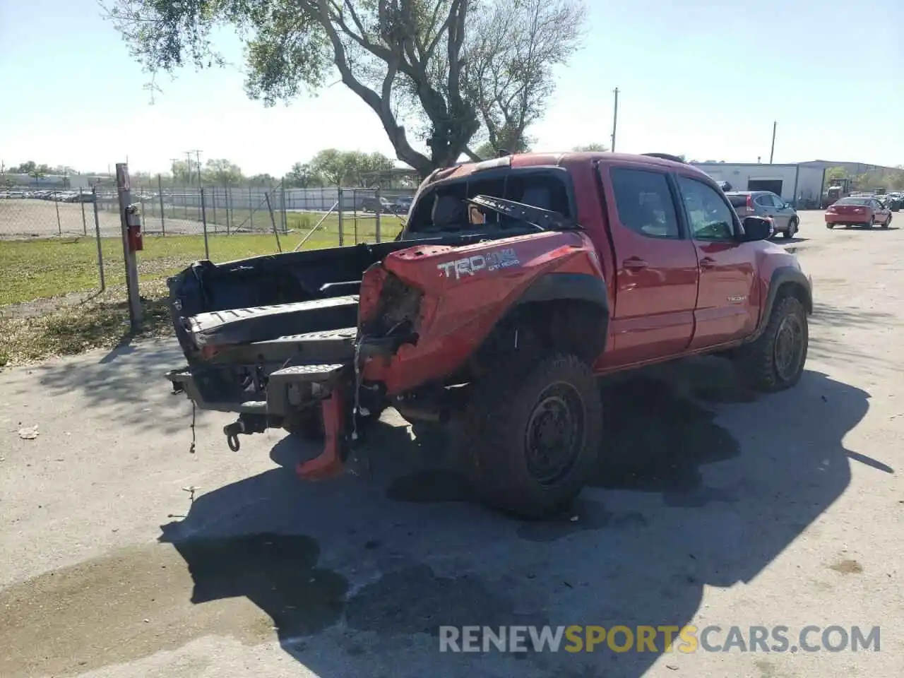 4 Photograph of a damaged car 3TMCZ5AN2KM270728 TOYOTA TACOMA 2019