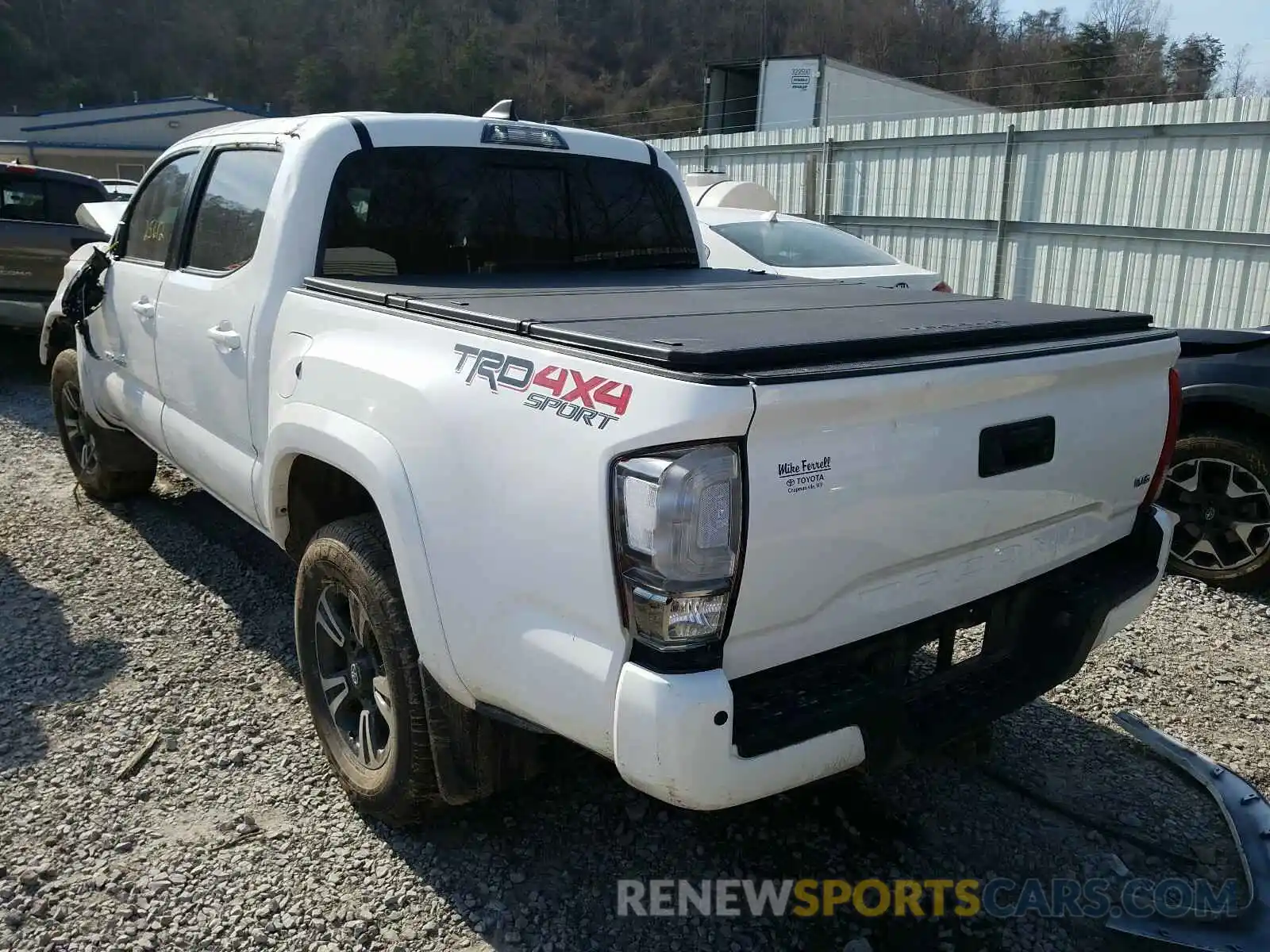 3 Photograph of a damaged car 3TMCZ5AN2KM271846 TOYOTA TACOMA 2019