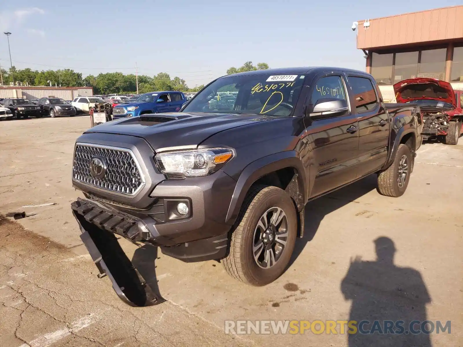 2 Photograph of a damaged car 3TMCZ5AN2KM277954 TOYOTA TACOMA 2019