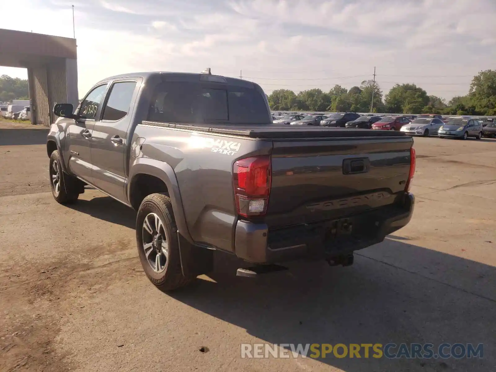 3 Photograph of a damaged car 3TMCZ5AN2KM277954 TOYOTA TACOMA 2019