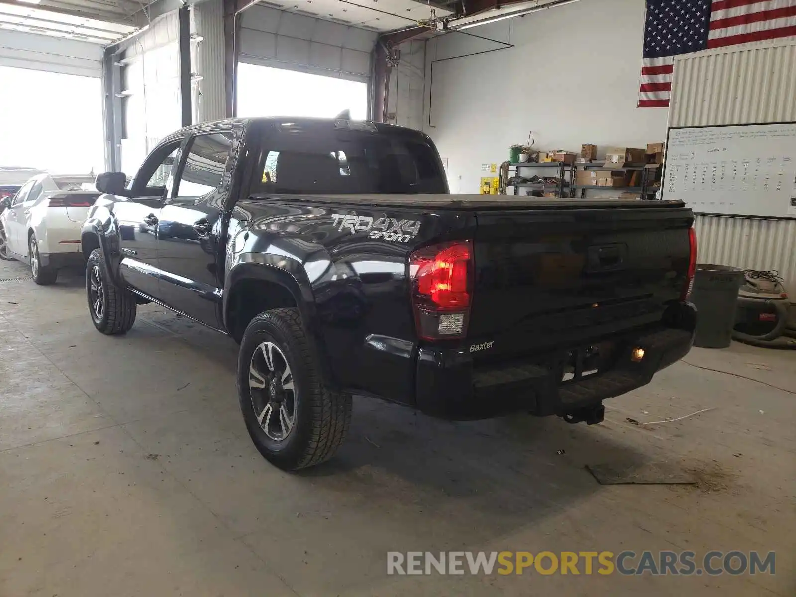 3 Photograph of a damaged car 3TMCZ5AN2KM283012 TOYOTA TACOMA 2019