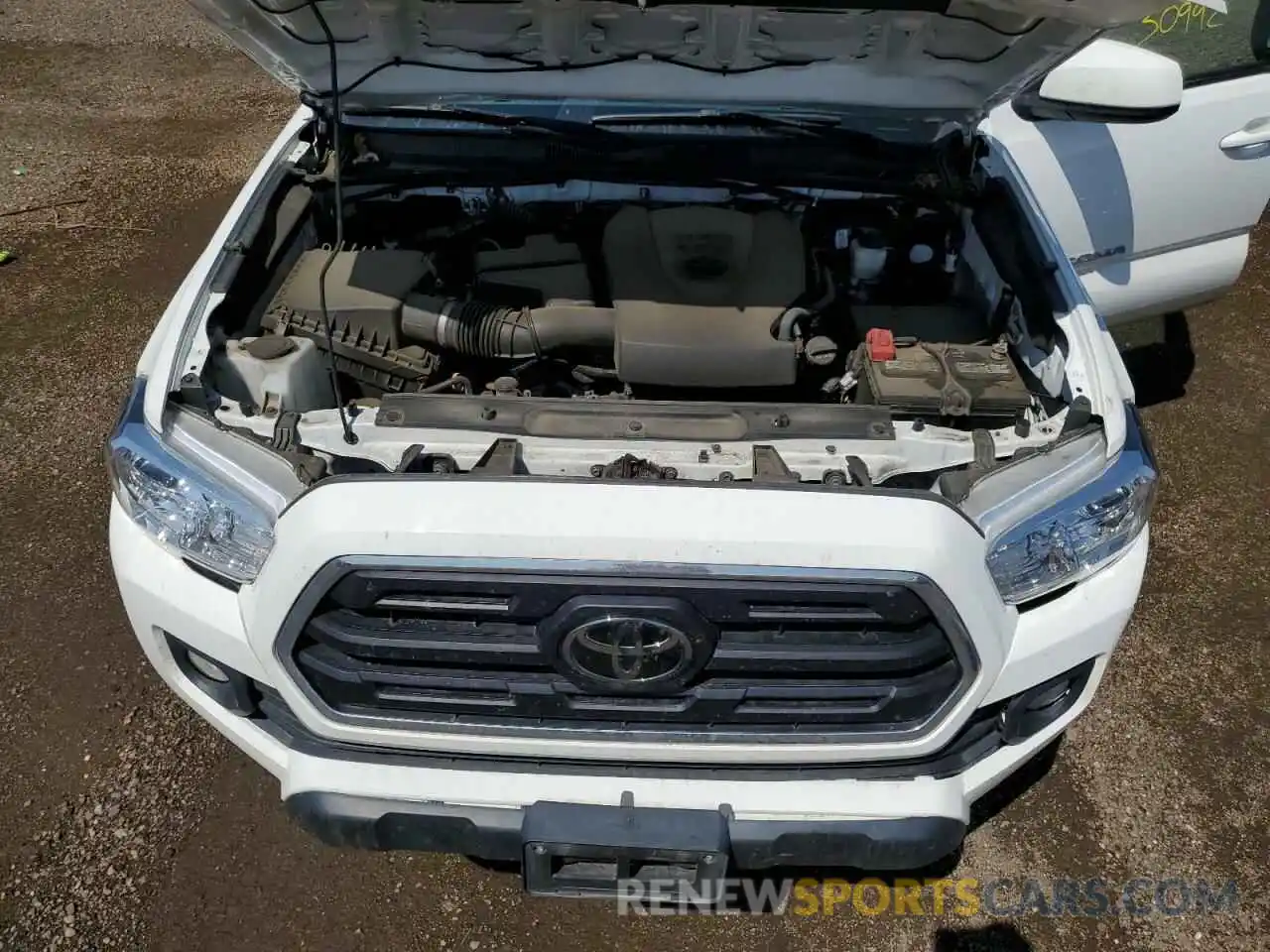 7 Photograph of a damaged car 3TMCZ5AN2KM286184 TOYOTA TACOMA 2019