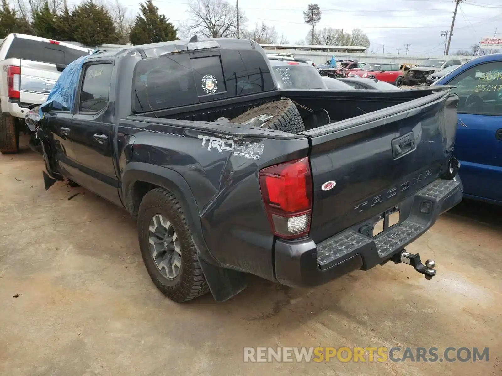 3 Photograph of a damaged car 3TMCZ5AN2KM286444 TOYOTA TACOMA 2019