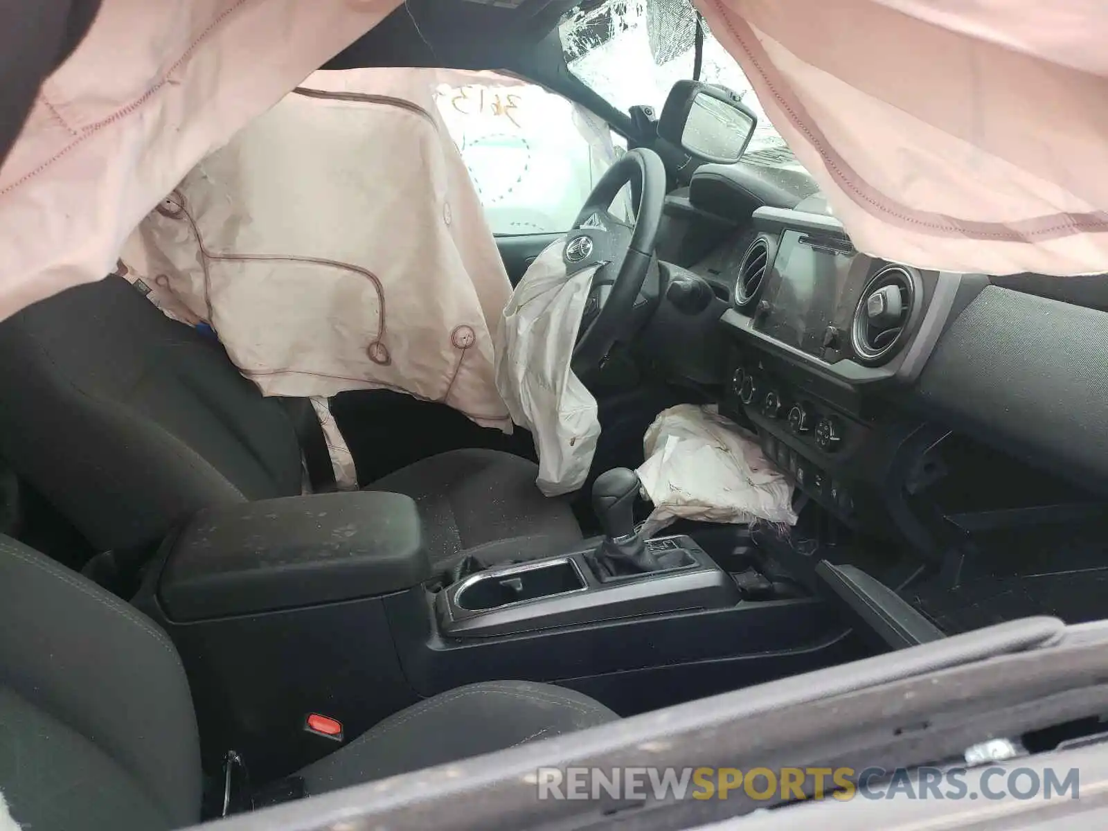 5 Photograph of a damaged car 3TMCZ5AN2KM286444 TOYOTA TACOMA 2019