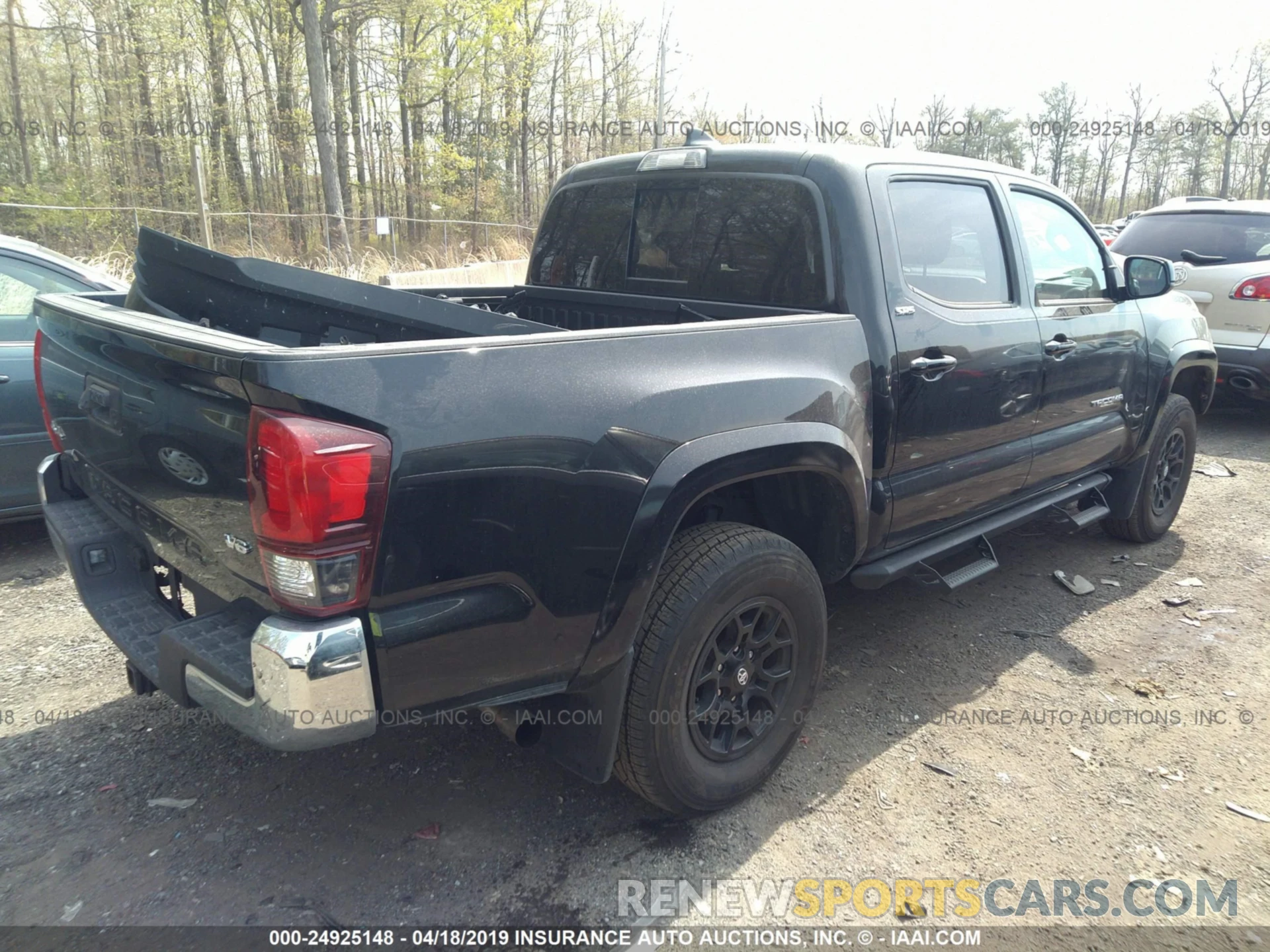 4 Photograph of a damaged car 3TMCZ5AN3KM189687 TOYOTA TACOMA 2019