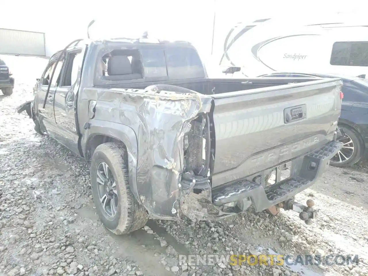 3 Photograph of a damaged car 3TMCZ5AN3KM192556 TOYOTA TACOMA 2019