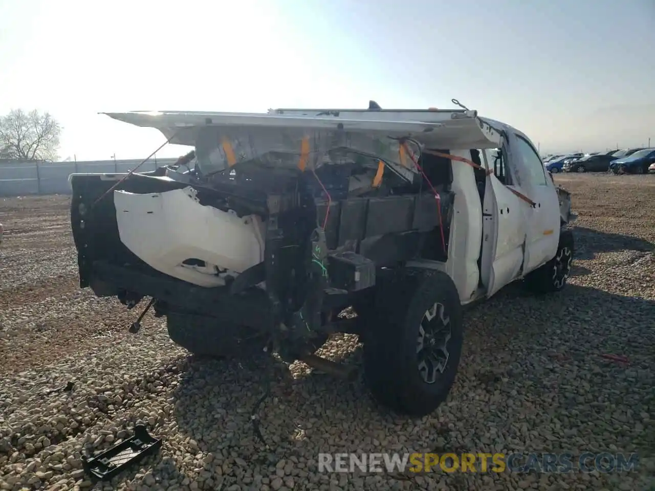 4 Photograph of a damaged car 3TMCZ5AN3KM193318 TOYOTA TACOMA 2019