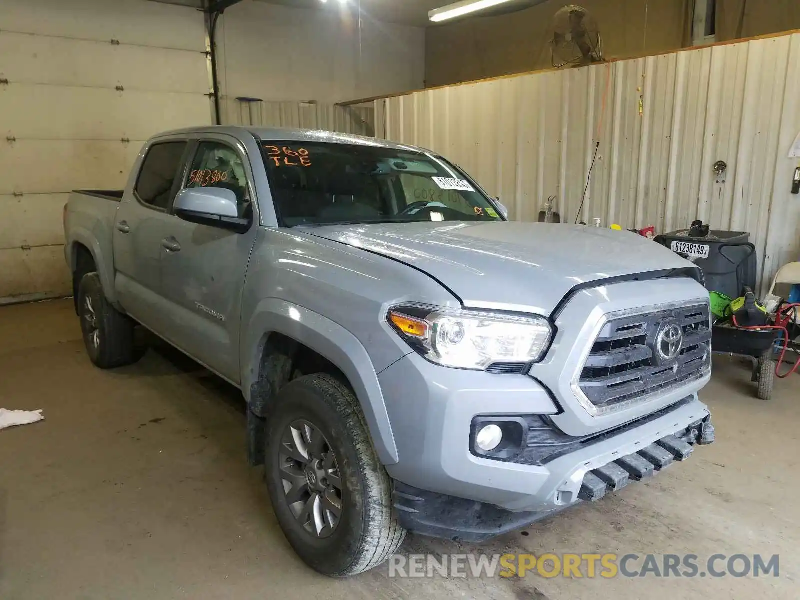 1 Photograph of a damaged car 3TMCZ5AN3KM195036 TOYOTA TACOMA 2019