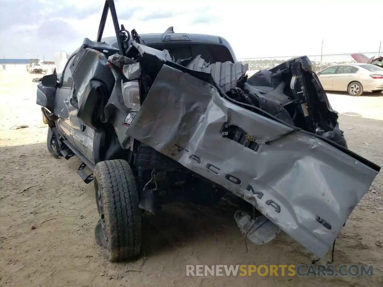 3 Photograph of a damaged car 3TMCZ5AN3KM198423 TOYOTA TACOMA 2019