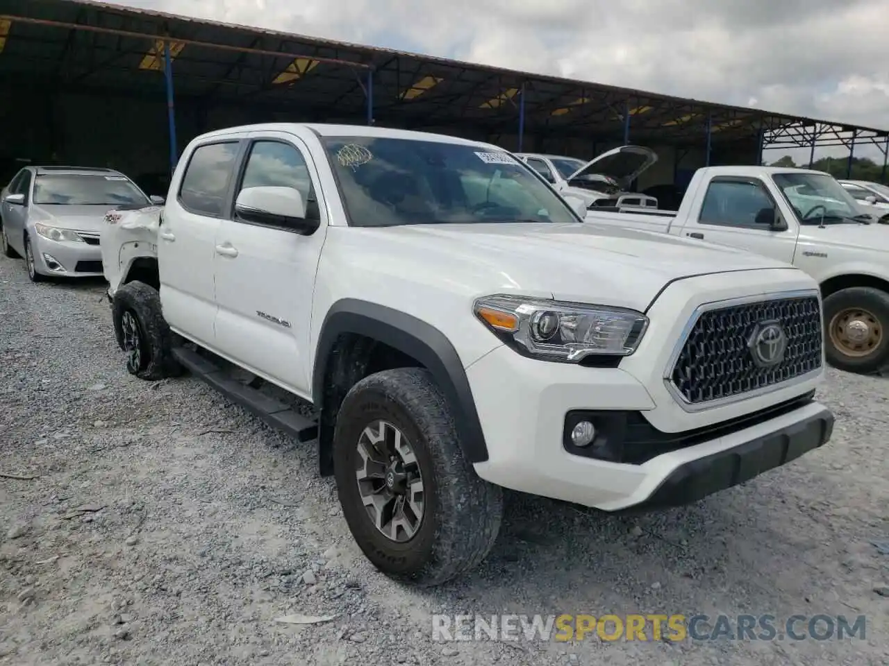 1 Photograph of a damaged car 3TMCZ5AN3KM202177 TOYOTA TACOMA 2019