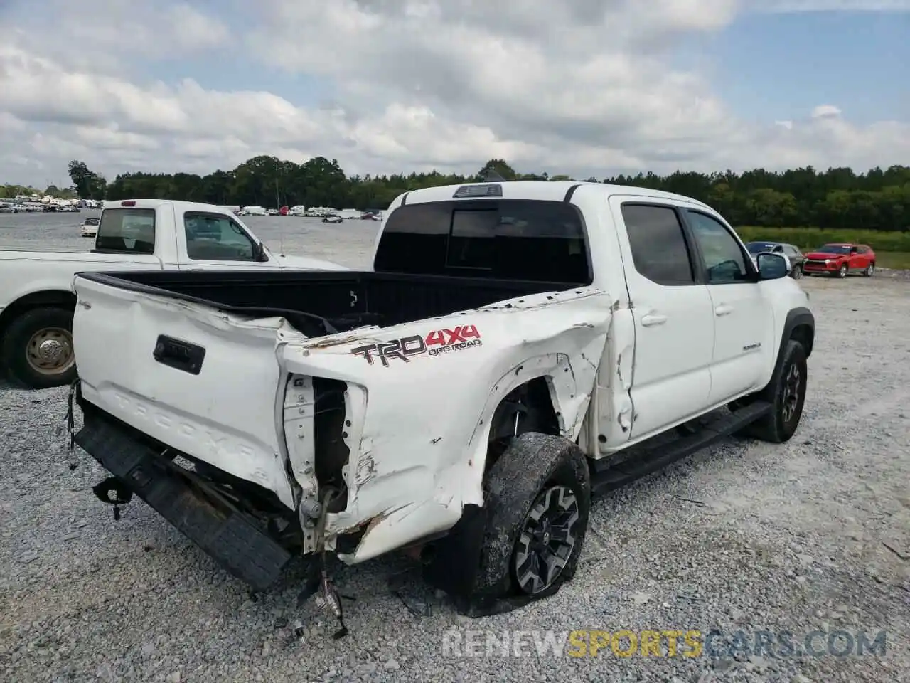 4 Photograph of a damaged car 3TMCZ5AN3KM202177 TOYOTA TACOMA 2019