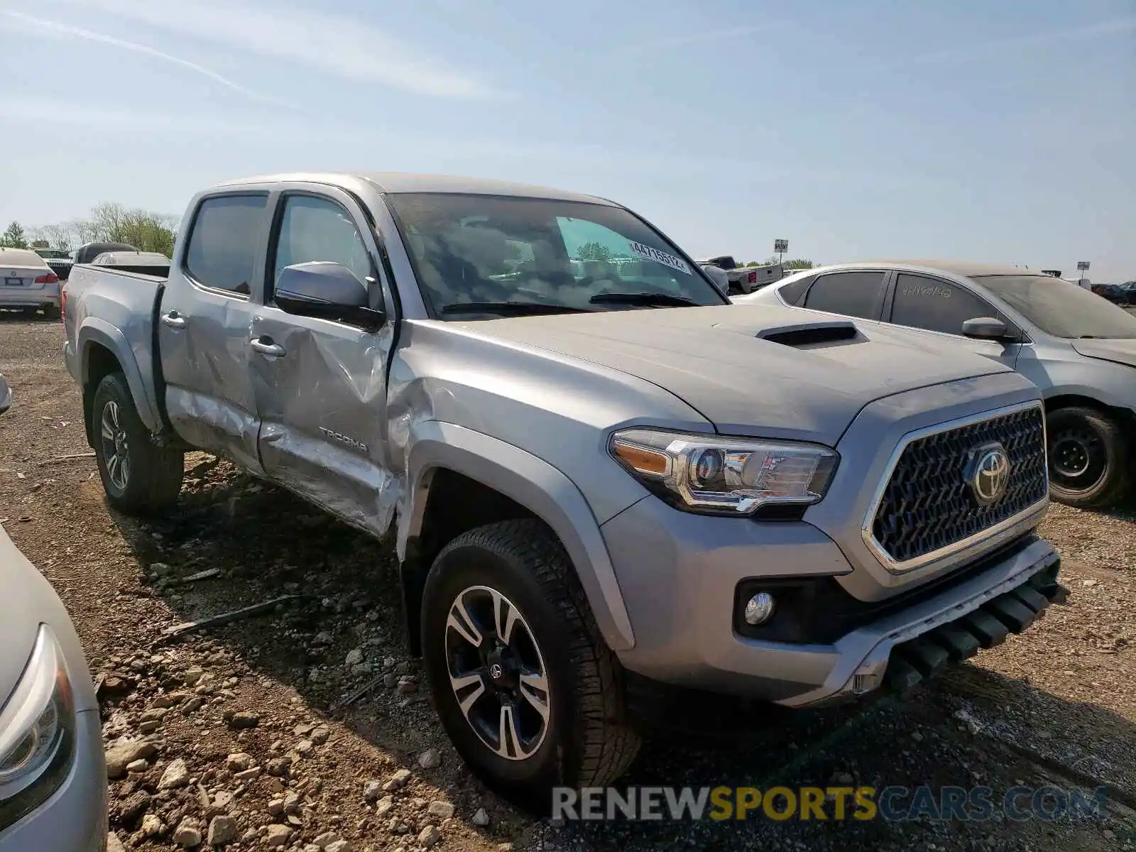 1 Photograph of a damaged car 3TMCZ5AN3KM205421 TOYOTA TACOMA 2019